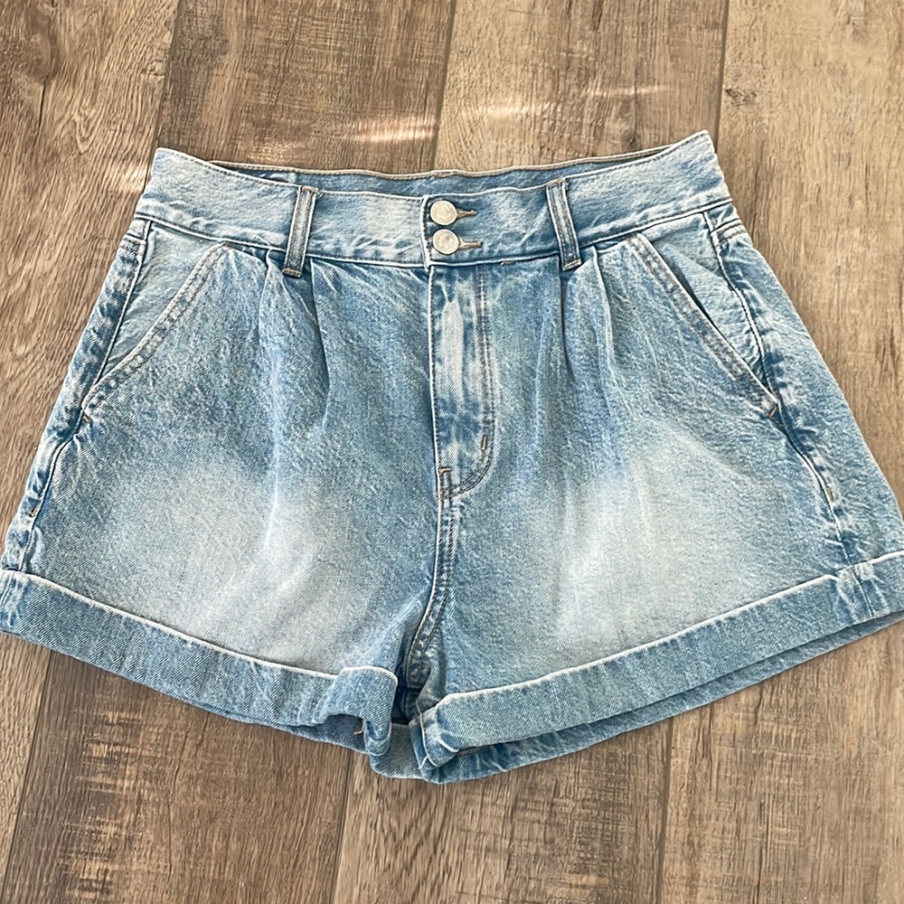 AMERICAN EAGLE MOM SHORTS SIZE 6 - Picture 1 of 2